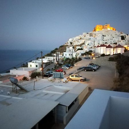 Apartament Θέαστρον - Theastron House With Great View In Chora Pera Gyalos Zewnętrze zdjęcie