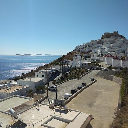 Apartament Θέαστρον - Theastron House With Great View In Chora Pera Gyalos Zewnętrze zdjęcie