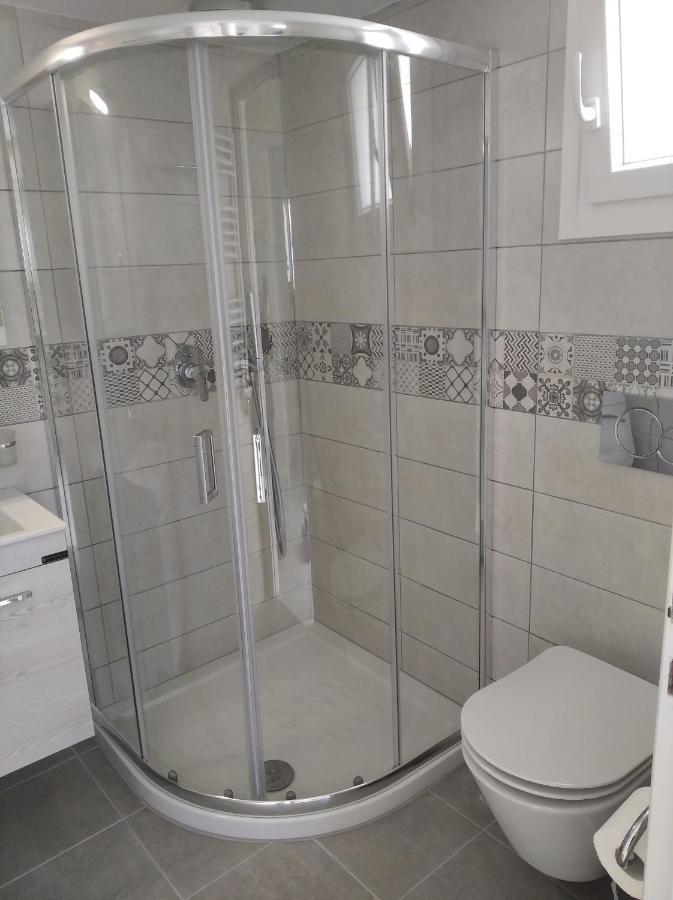 Apartament Θέαστρον - Theastron House With Great View In Chora Pera Gyalos Zewnętrze zdjęcie