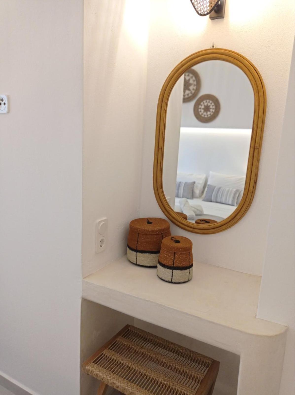 Apartament Θέαστρον - Theastron House With Great View In Chora Pera Gyalos Zewnętrze zdjęcie