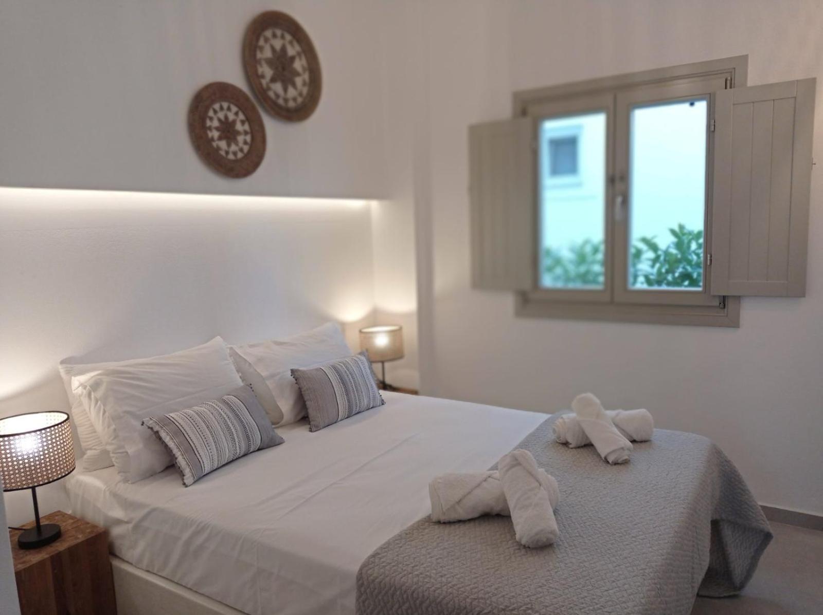 Apartament Θέαστρον - Theastron House With Great View In Chora Pera Gyalos Zewnętrze zdjęcie