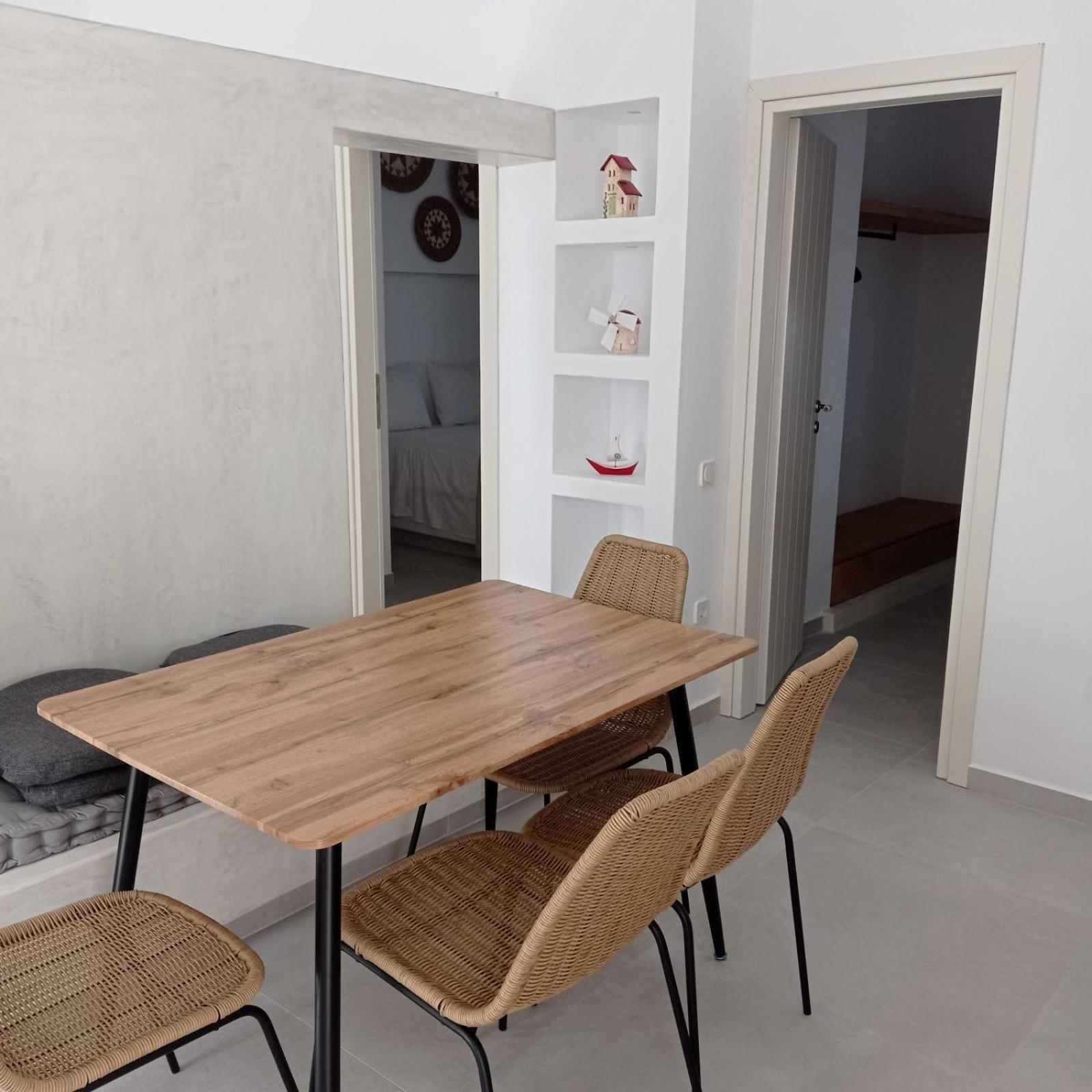 Apartament Θέαστρον - Theastron House With Great View In Chora Pera Gyalos Zewnętrze zdjęcie