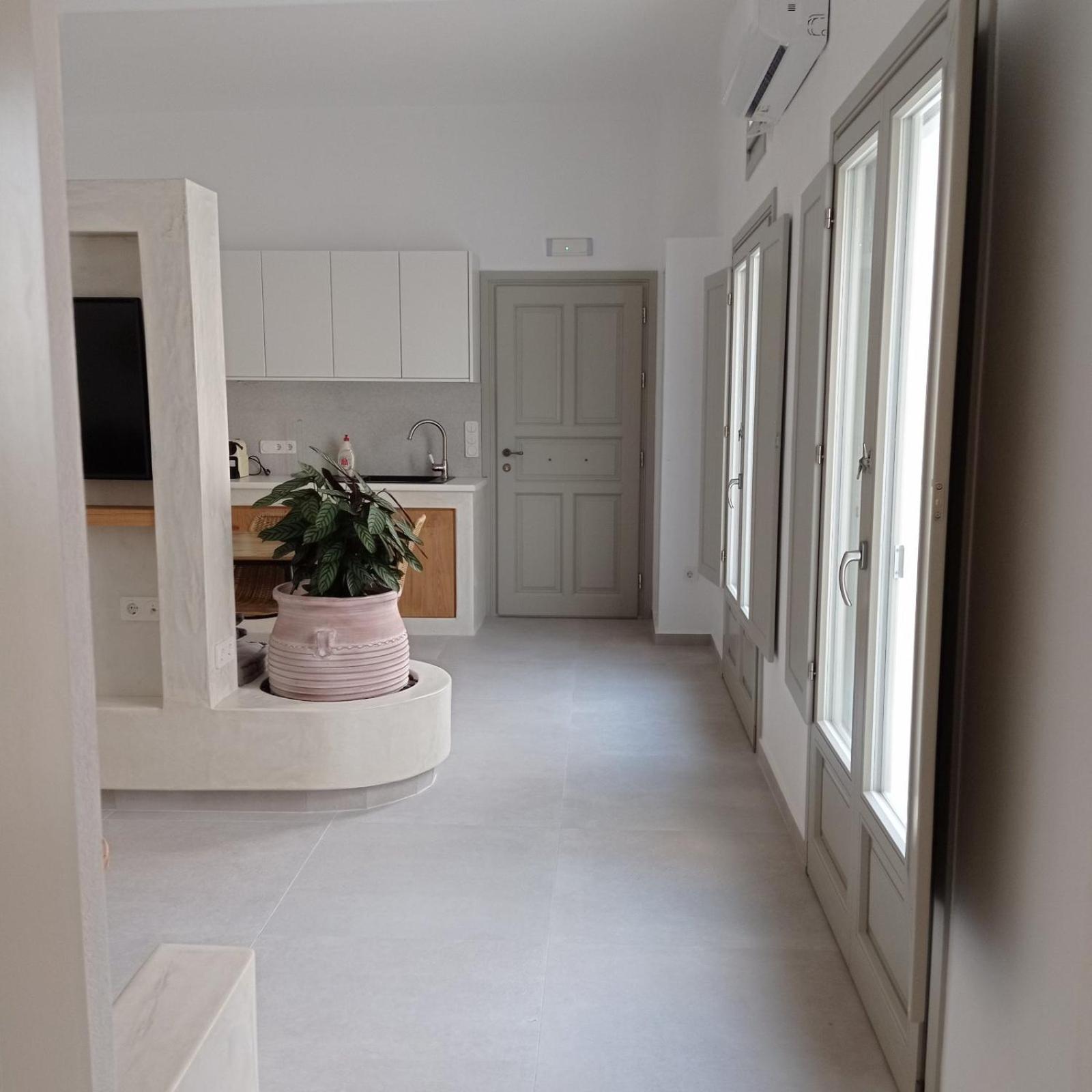 Apartament Θέαστρον - Theastron House With Great View In Chora Pera Gyalos Zewnętrze zdjęcie