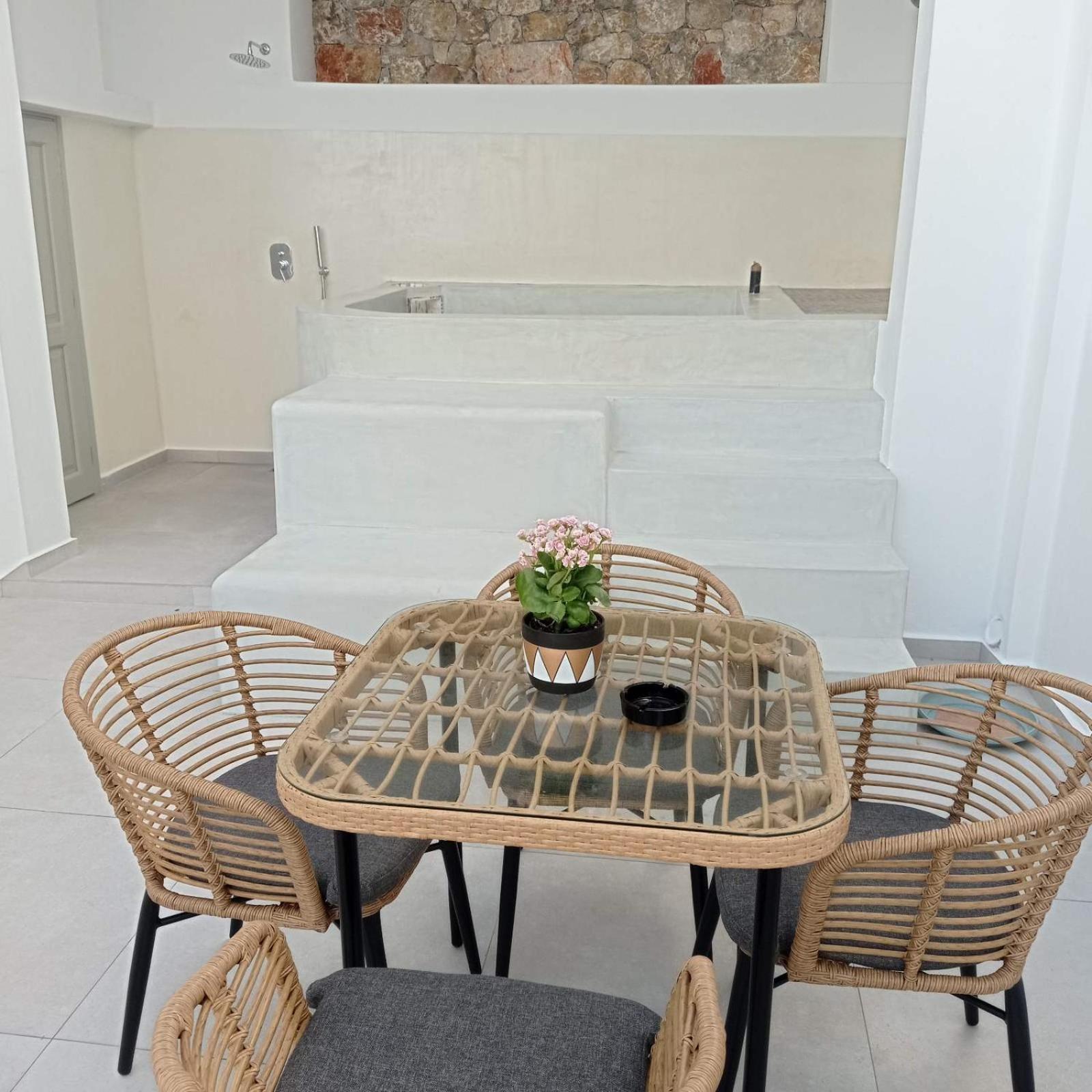 Apartament Θέαστρον - Theastron House With Great View In Chora Pera Gyalos Zewnętrze zdjęcie
