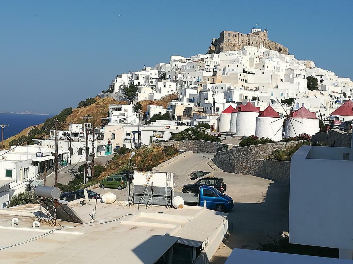 Apartament Θέαστρον - Theastron House With Great View In Chora Pera Gyalos Zewnętrze zdjęcie
